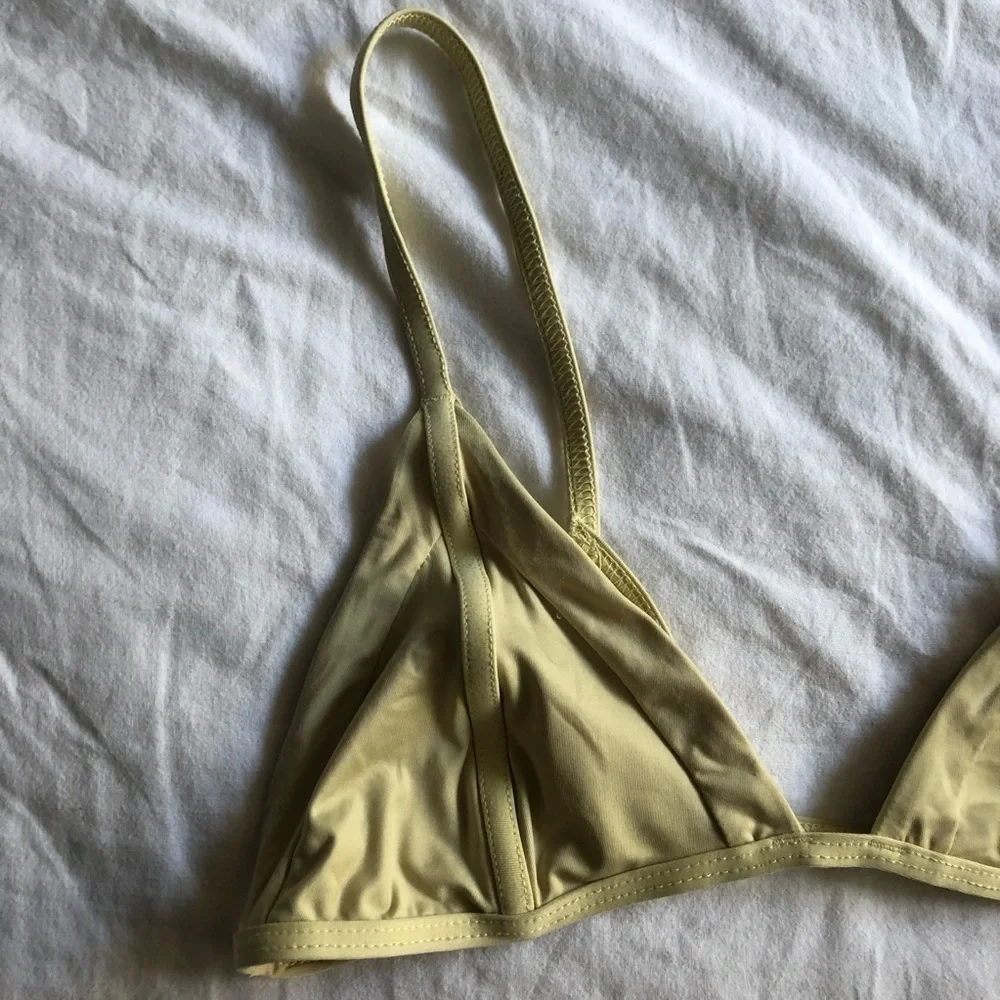 FRANKIES BIKINIS Valentina Triangle Bikini Top in Pastel Yellow L
